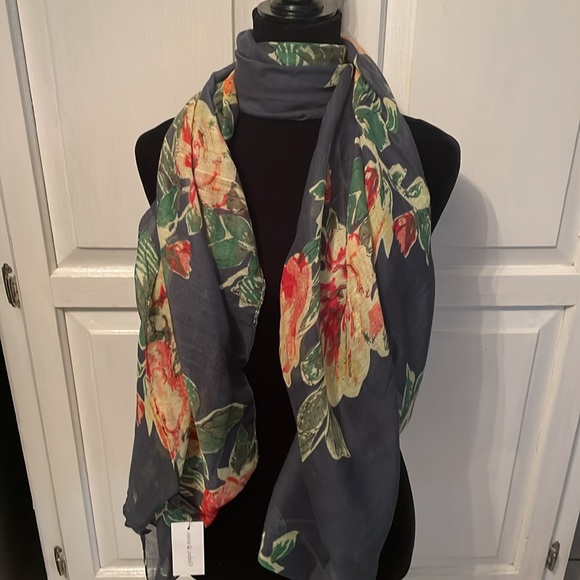 NWT The Paper Store scarf - Picture 2 of 8